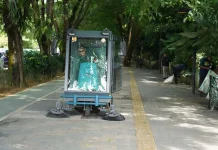 Pemkot Pontianak Lengkapi Kendaraan Penyapu Trotoar dan Jalan