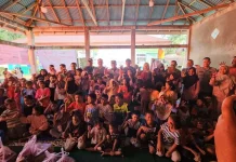 Paket Seragam Sekolah untuk SDN 05 Kayu Pasak