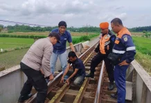 Polisi Ungkap Pencurian Baut Rel KA di Blitar