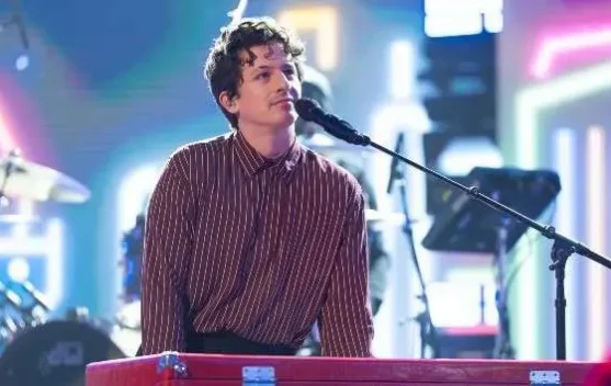 Charlie Puth Umumkan Tur Whatever’s Clever