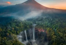 Pendapatan Pajak Wisata Tumpak Sewu Lumajang Naik 50 Persen