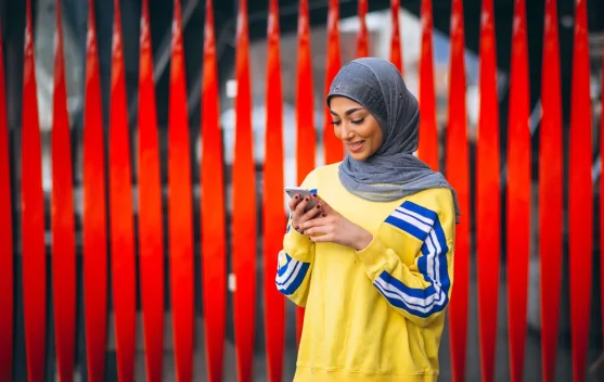 Adab Muslim Bermedia Sosial di Era Digital