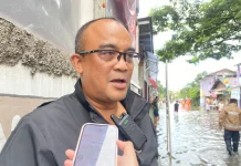 Banjir Rendam Pemukiman Warga RW 05 Rawa Terate