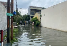 Banjir Rendam Jatimulya, Warga Keluhkan Minimnya Penanganan