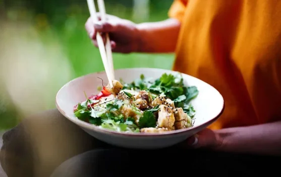 Pentingnya Pola Makan Seimbang Bagi Kesehatan Perempuan