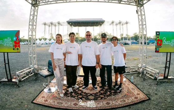 Buzz Youth Fest #4 Beri Ruang Musisi Lokal