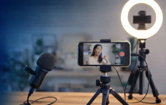 Peralatan Sederhana untuk Produksi Konten Digital