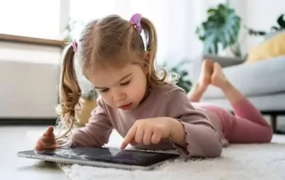 Indonesia Teratas Dukung Larangan Media Sosial Anak