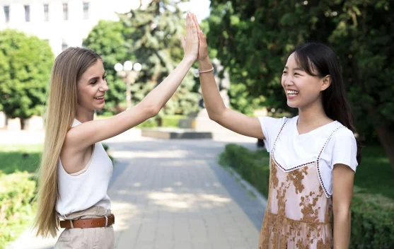 Curhat Menguatkan Persahabatan