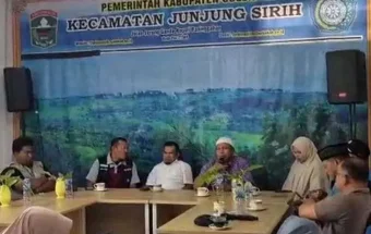 Pemkab Solok Terima Mahasiswa KKN Universitas Negeri Padang
