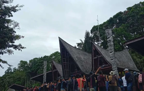Jejak Hukum Adat Batak Toba Jantungnya Pulau Samosir