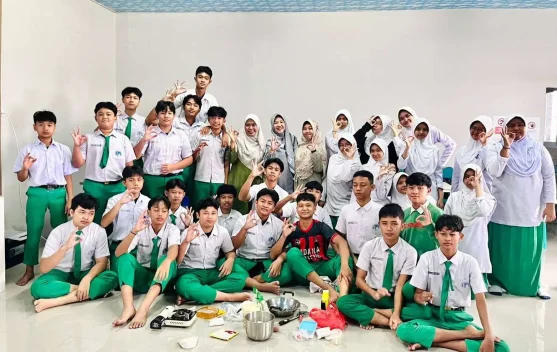 Laboratorium IPA Menjadi Ruang Belajar Komunikatif Siswa